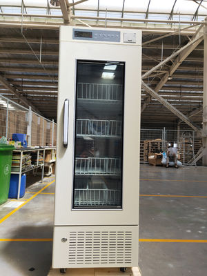 208L 血液バンク 冷蔵庫 精密度4°C 血液と医療用サンプルのための貯蔵 MBC-4V208